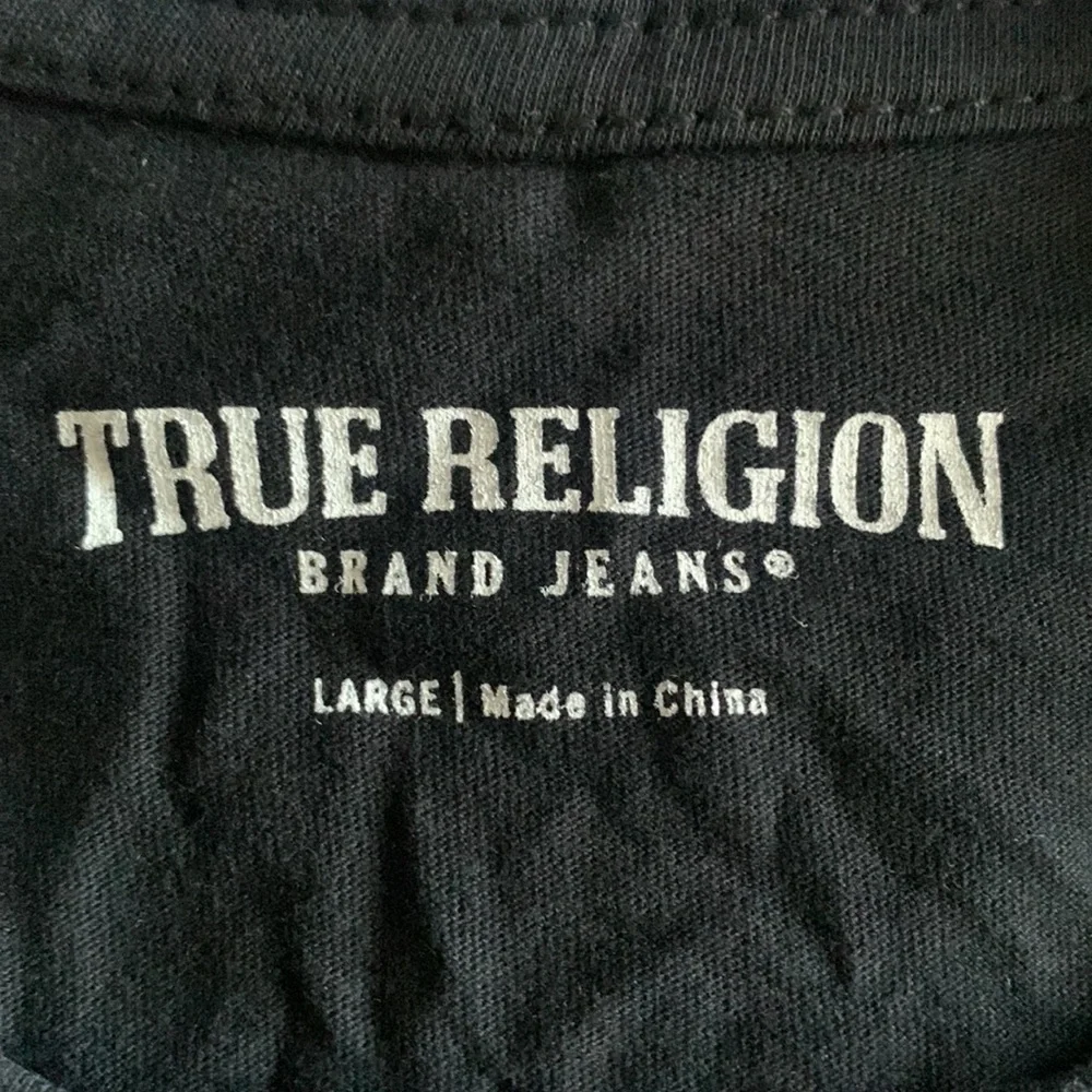 TRUE RELIGION TEE SHIRT - Picture 5 of 6